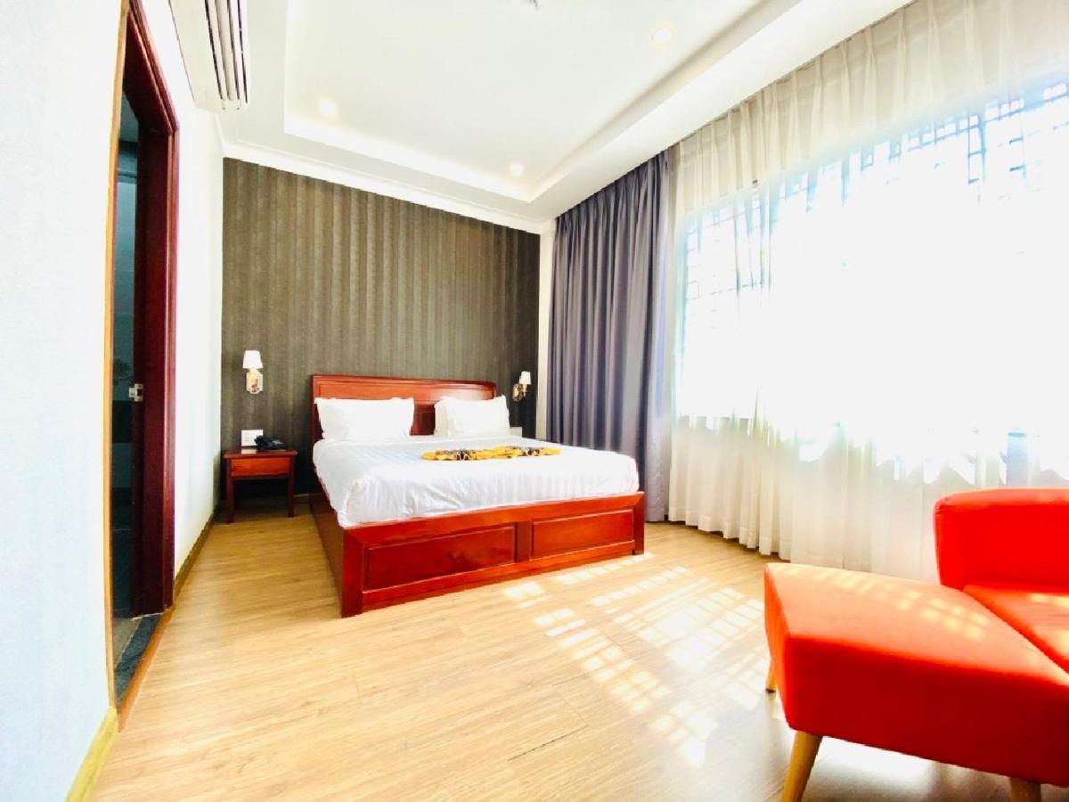 Long Bao Chau Hotel Thu Dau Mot Экстерьер фото